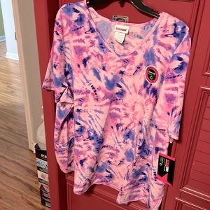 Size 3xl multicolor scrub top